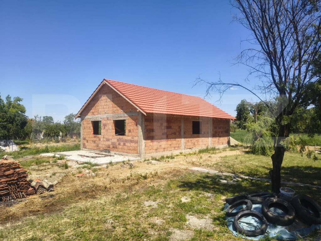 Casă de vânzare în comuna Tormac