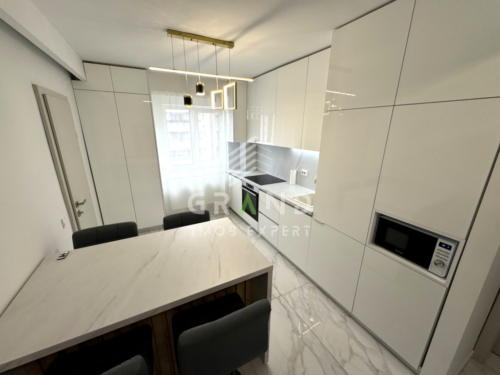 3 camere decomandat | 2 băi | 2 balcoane | Pet Friendly | M
