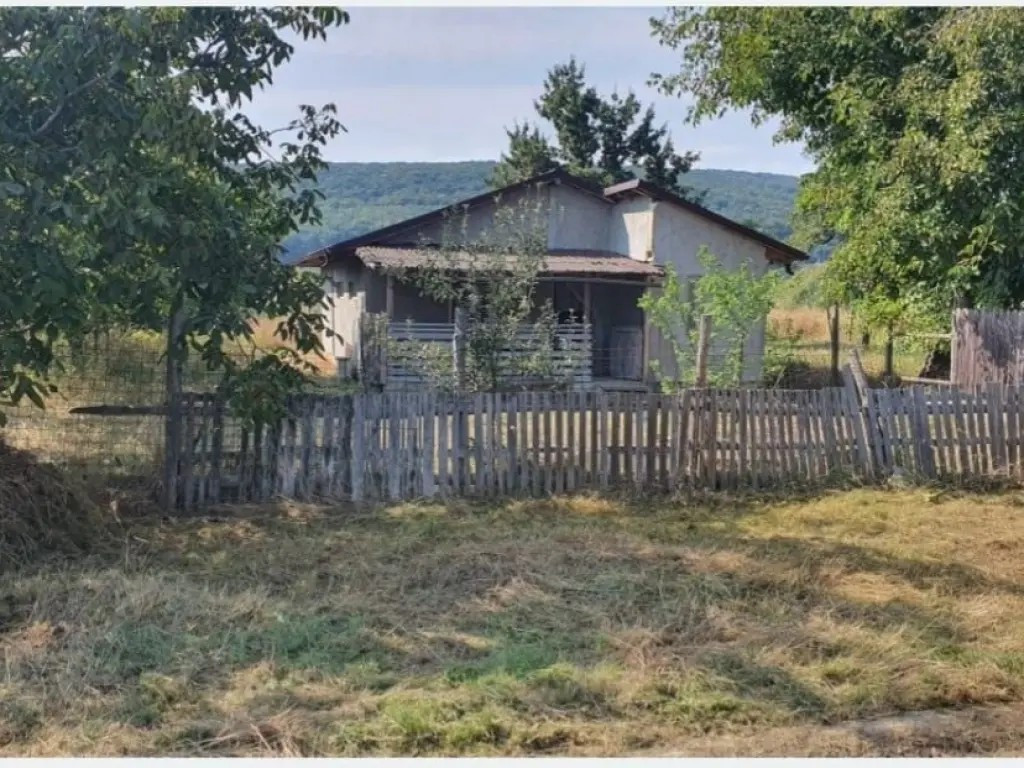 Casa de vacanta la doar 10 km de Bacau (Hemeius)