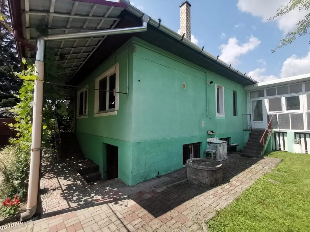 Casa Miercurea Nirajului cu teren, garaj si livada
