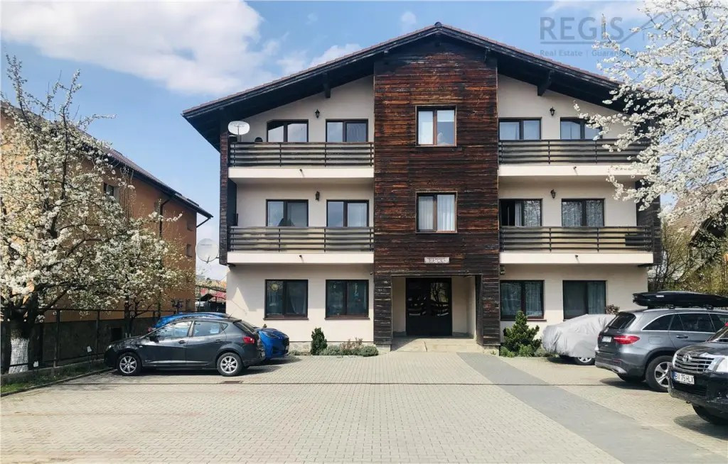 Apartament 3 camere cu doua parcari, strada de vile, langa