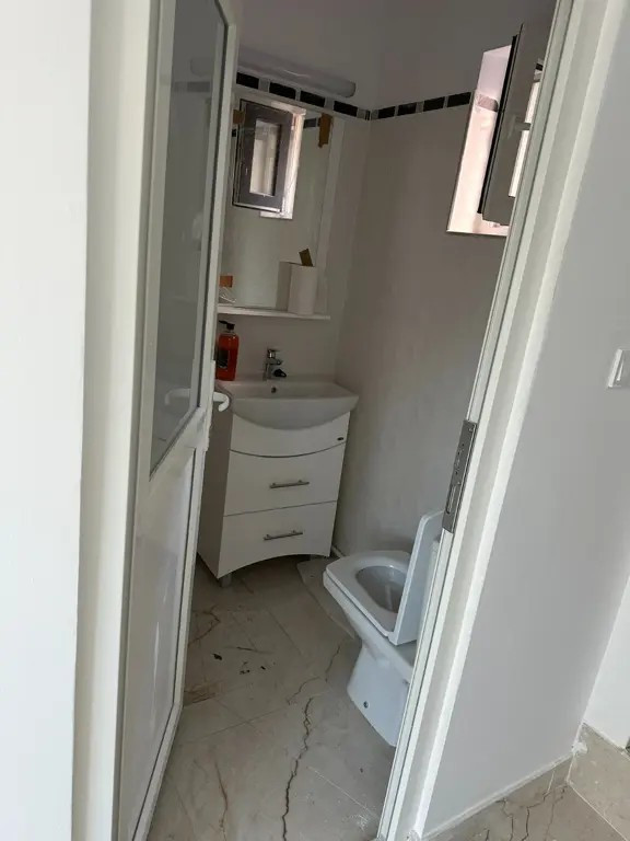 Proprietar închiriez spațiu comercial ultracentral stradal