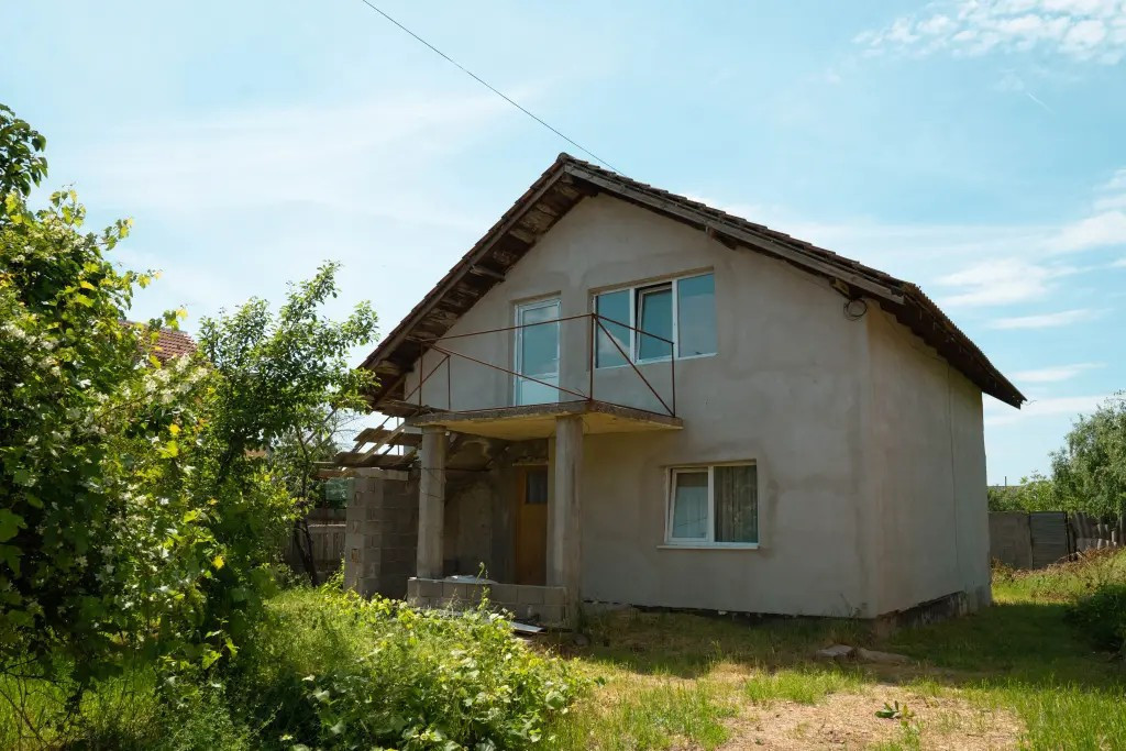 Casa de vanzare in Craiova - ideala pentru familie sau investitie