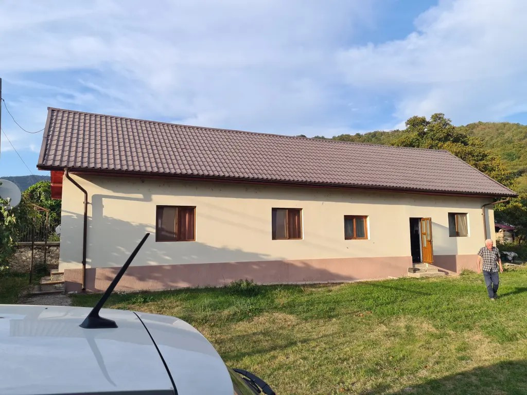 Casa Gorj zona Hobita-Brancusi.