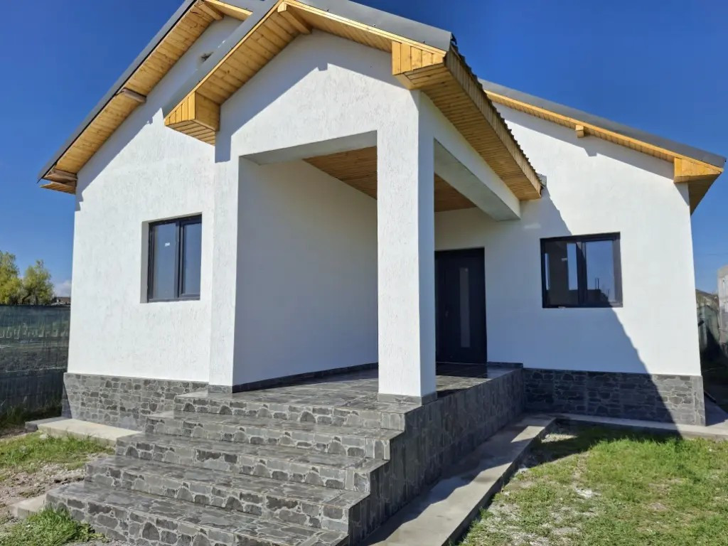 Casă în Năvodari cu 3 camere zonă de vile cartier nou
