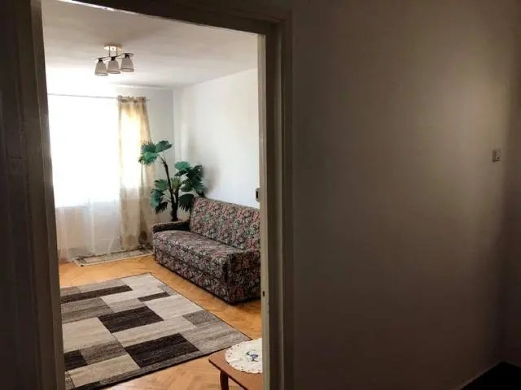 Apartament 2 camere zona Piata Somes, decomandat