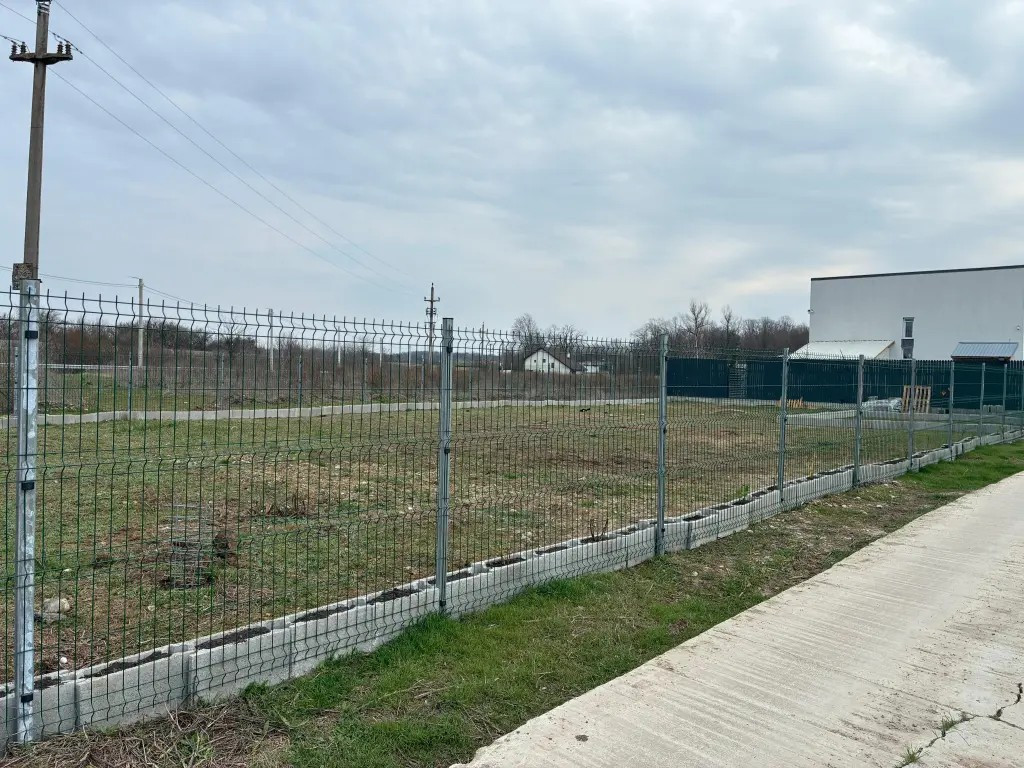 Vanzare Teren Otopeni 400mp