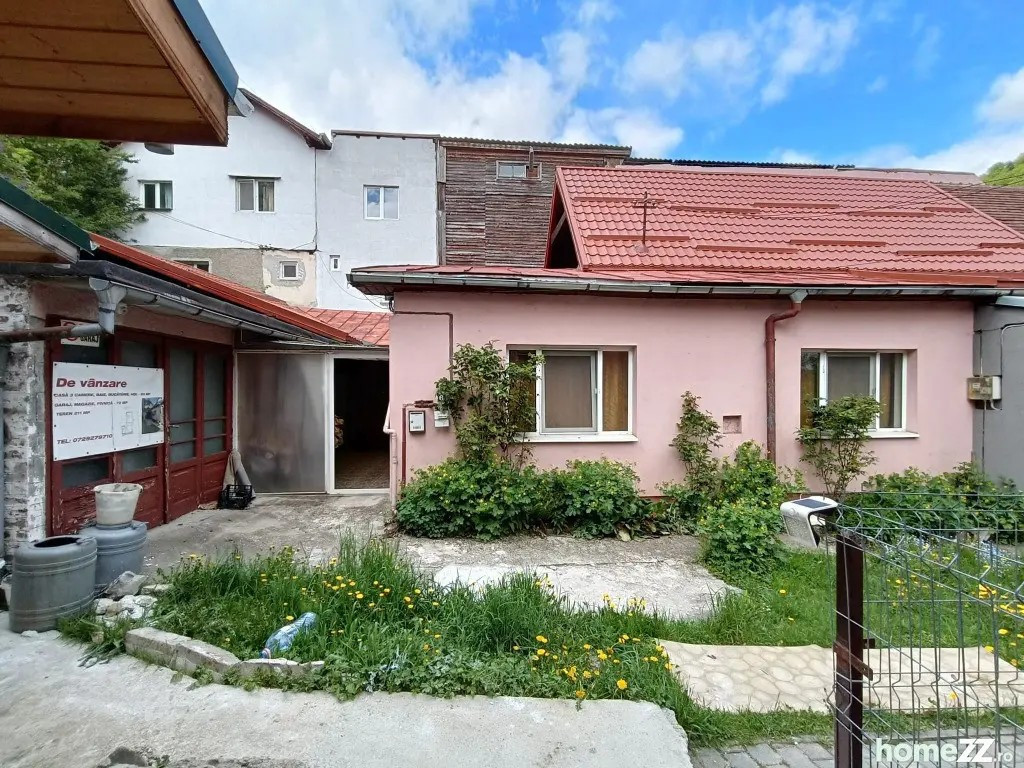 Sinaia Casa 3 camere garaj dependinte