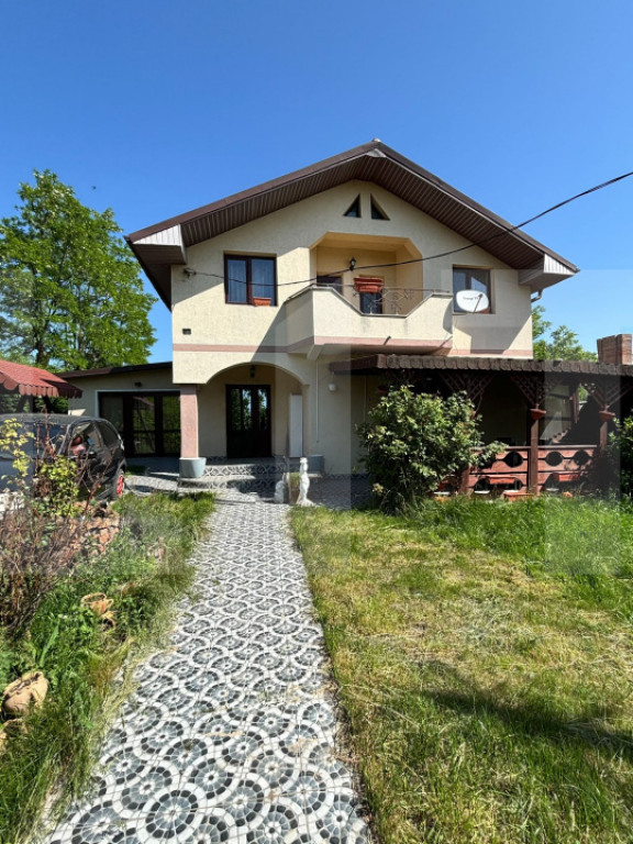 Casă individuală 120 mp, teren 2700 mp, Sat Cerchejeni, Co