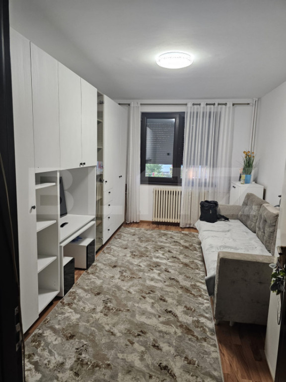 Camera de camin, 18 mp, renovat complet, zona Bularga