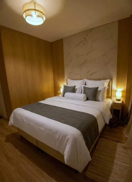 Apartament 2 camere, decomandat - zona Tractorul