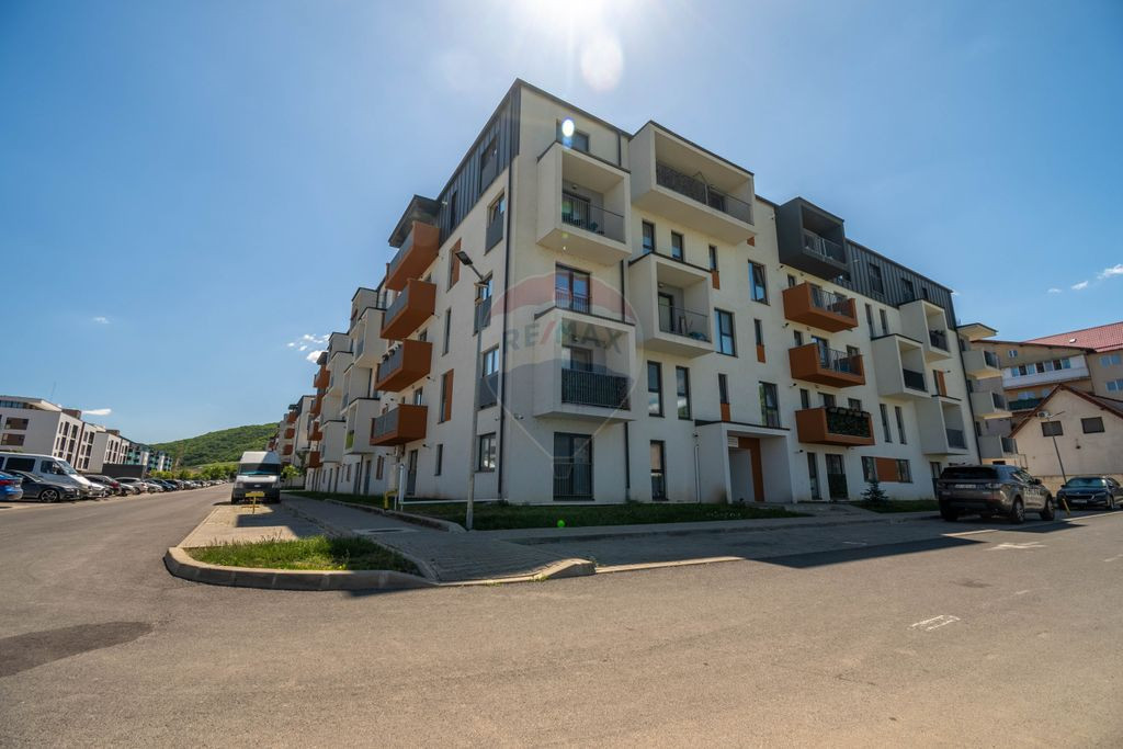 Apartament 3 camere de vanzare New City Eroilor Garaj 72m...