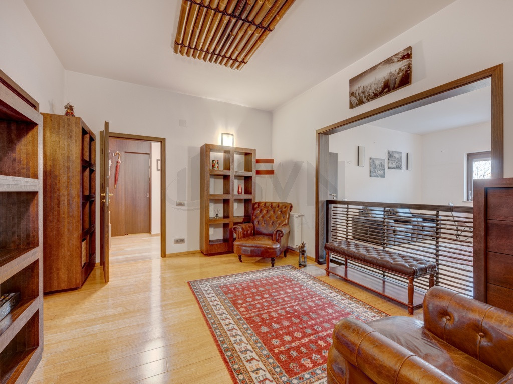 Apartament 3 camere in vila l etaj1 boxa 11mp l Icoanei