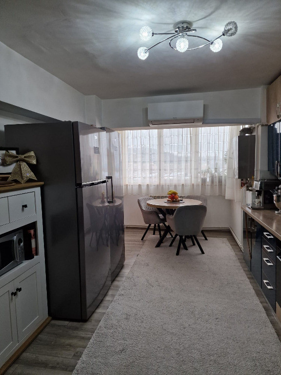Apartament de 2 camere zona Astra,str Sitarului,
