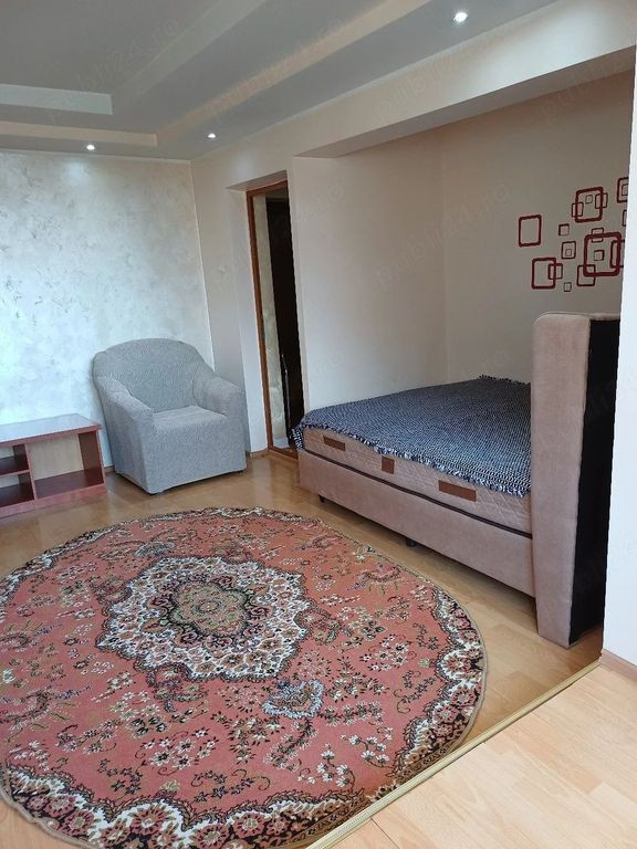 De inchiriat apartament 3 camere, Micro 20, 2100 lei