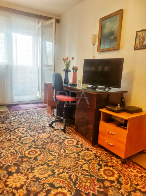 2 camere Sălăjan decomandat, et. 2, metrou, 53 mp, reabili