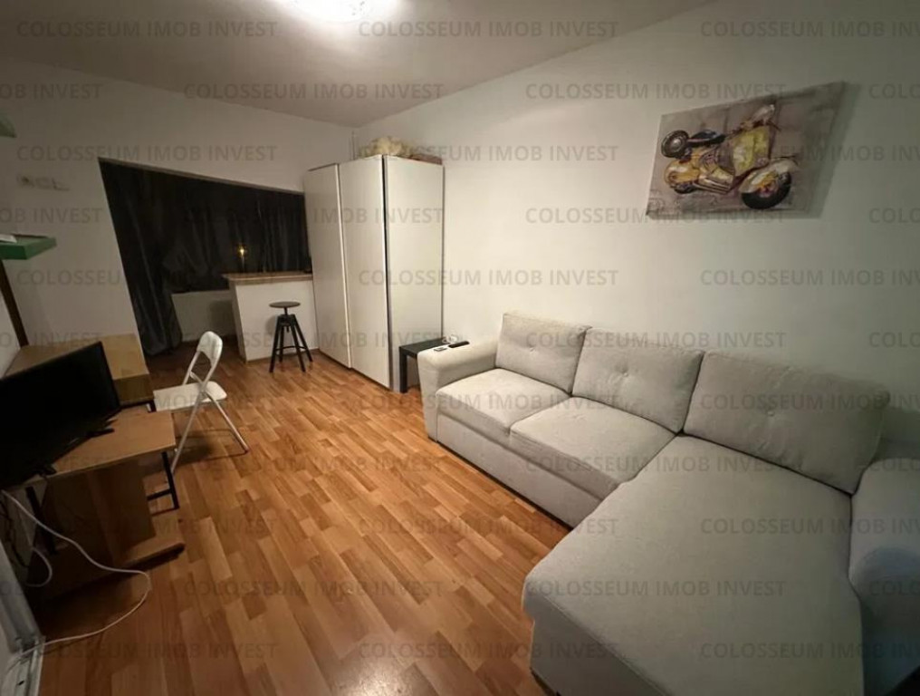 Garsoniera decomandata - zona Noua
