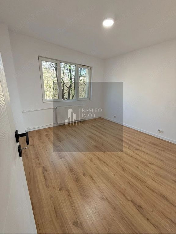 Apartament 3 camere 71 mp etaj 2 Turnu Magurele / Grand a...