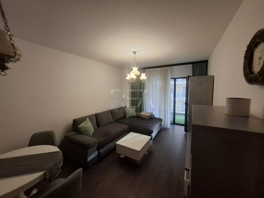 2 camere, 2/11, 66 mp, parcare-Complex Moghioros Park