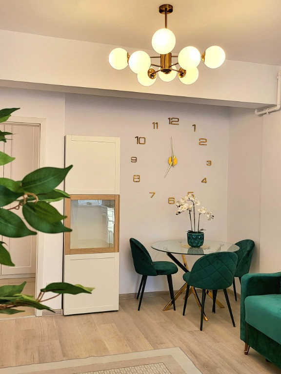 Inchiriez apartament 2 camere modern -53 mp, aproape METROU