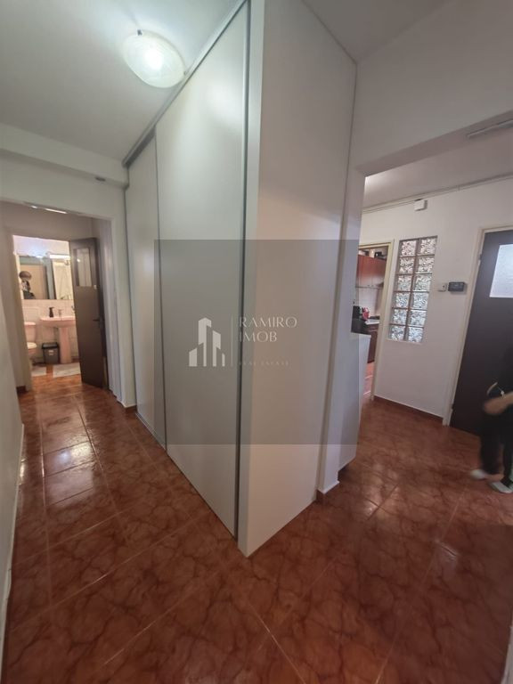 Apartament 4 camere decomandat /centrala- Titan/ Aleea Fe...