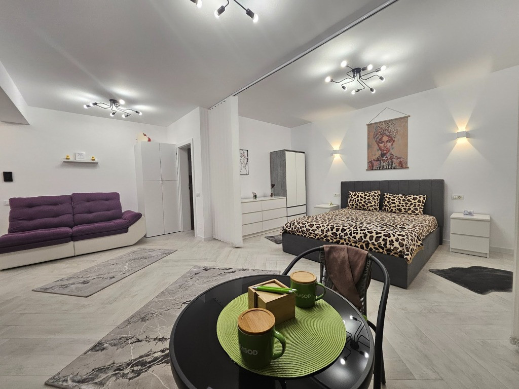 Garsoniera de lux, prima inchiriere, gara, 400 EURO