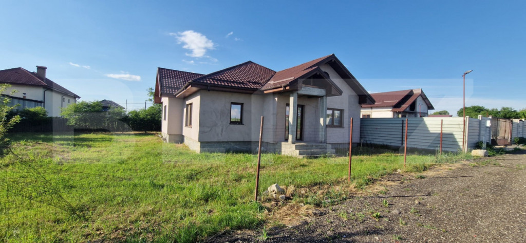 Casa semifinisata, 107 mp, 625 mp teren, zona Dudovicesti