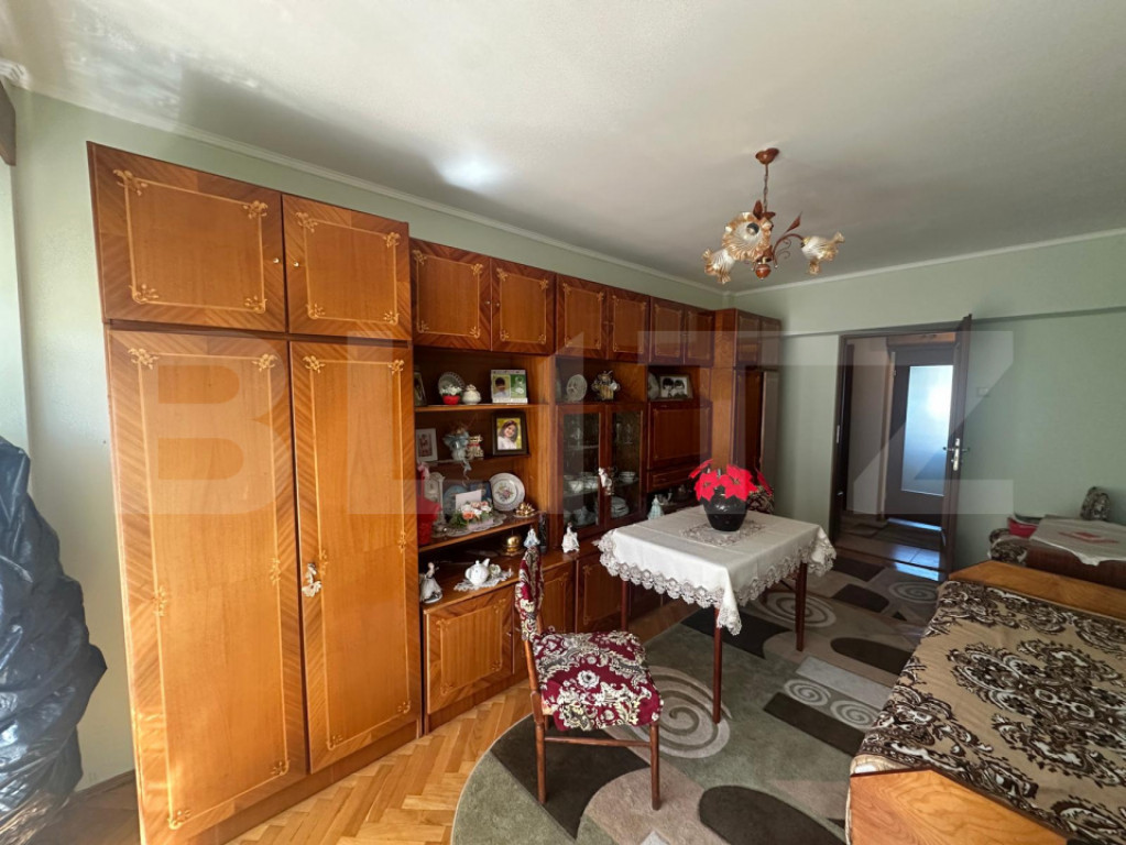 Apartament 4 camere,71mp, zona Micro 16