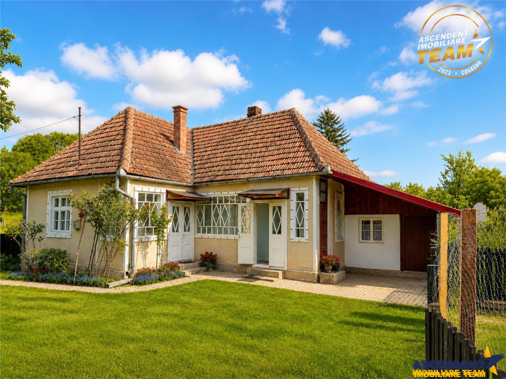 Casa cu farmec rustic teren privat de 3.315 mp, Borosneul
