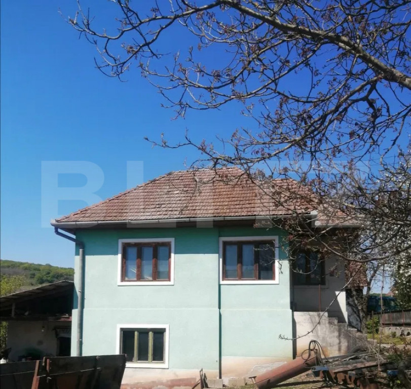 Casă de vânzare, 70 mp, zona Paingeni