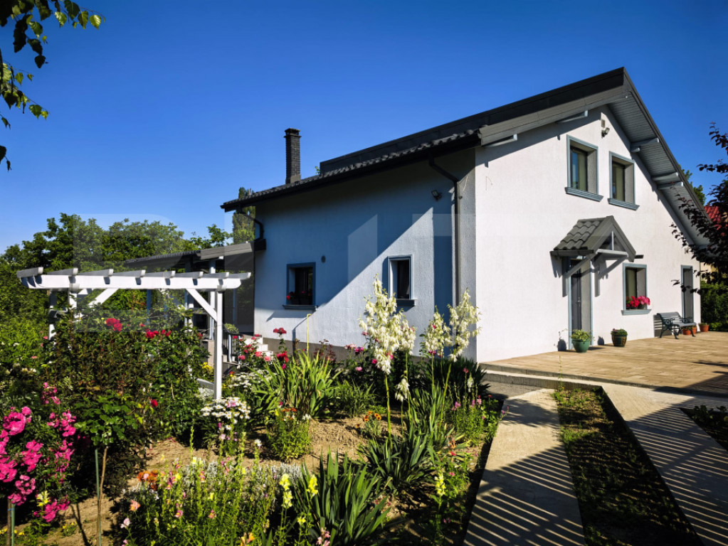 Casa 5 camere in Barnova, 150 mp utili si 1000 mp teren