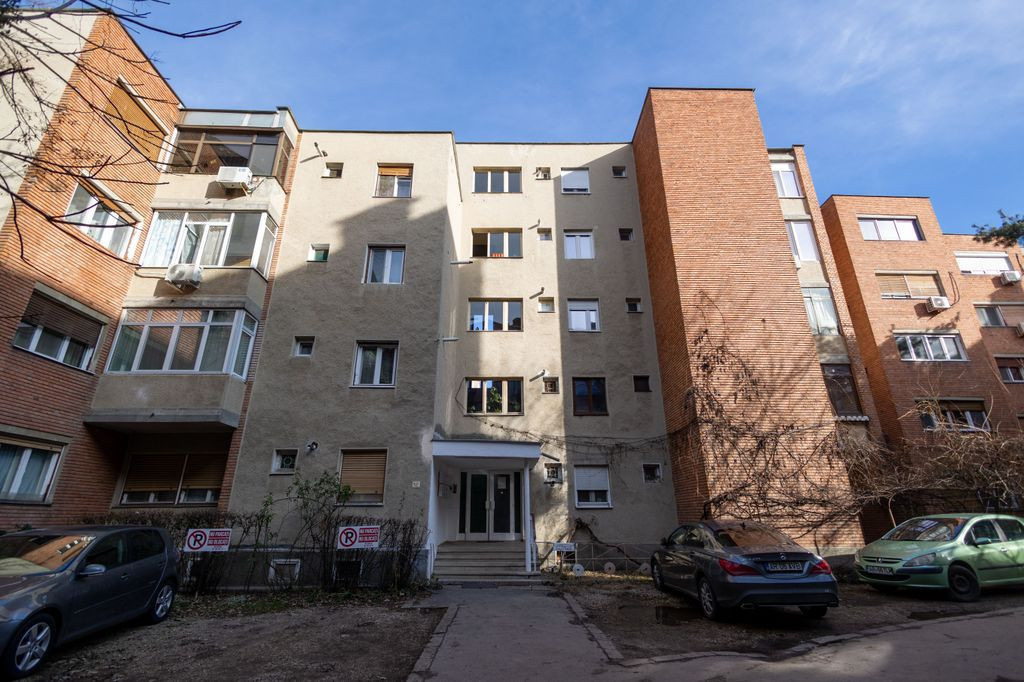 PRET NOU! Apartament decomandat 3 camere - str. Horia - C...