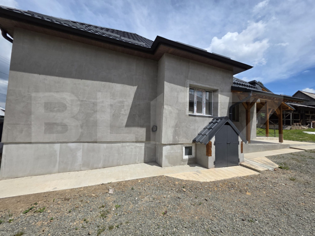 Casa de vacanta in curs de modernizare in Belis, 5 camere, 9