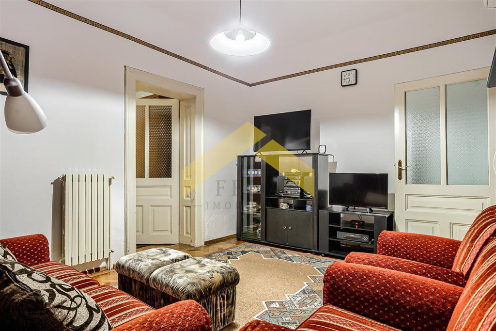 Casa cu teren 1,500 mp de in Gradiste