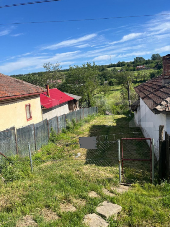 Teren intravilan, 2450 mp, sat Palilula