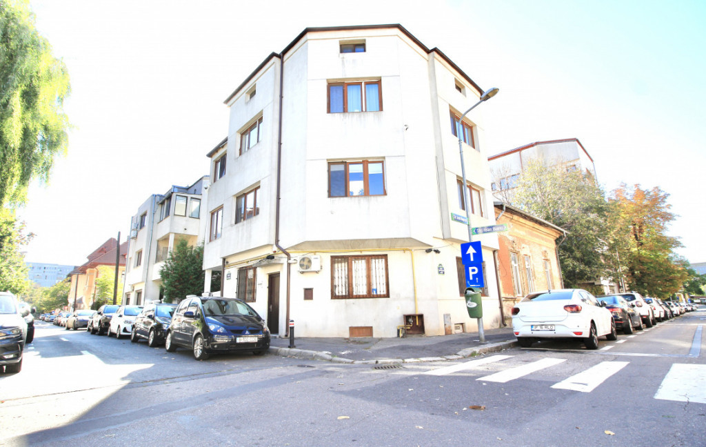 GARA DE NORD-CUZA VODA, GARSONIERA IN VILA, PARTER, MOBILAT