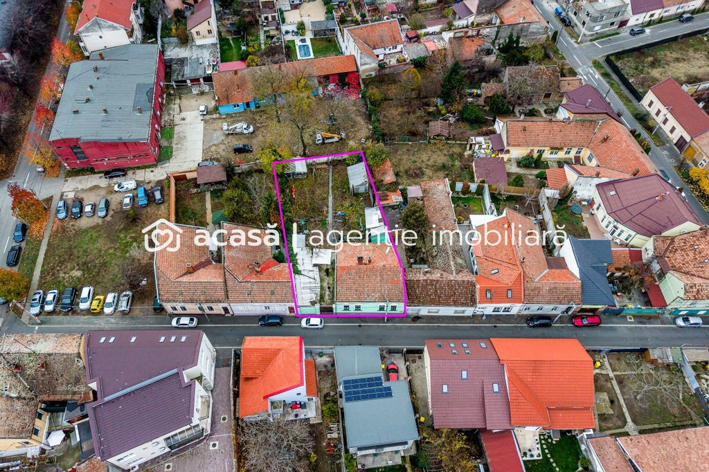Casă în zonă liniștită, lângă Malul Mureșului cu ...
