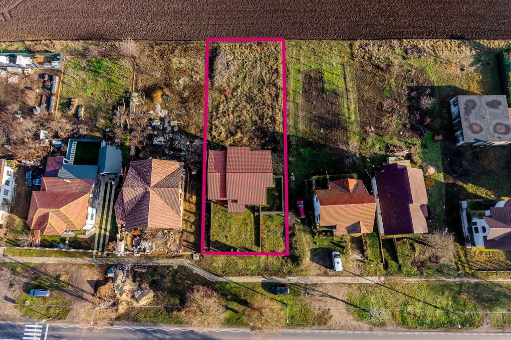 Casă spatioasa, construcție nouă – Zimandu Nou Teren...