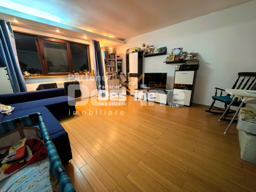 Apartament 2 camere 55 mp 2 balcoane mobilat loc de parcare