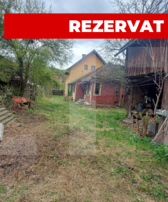 Casă tradițională cu teren generos – Covasna Voinesti