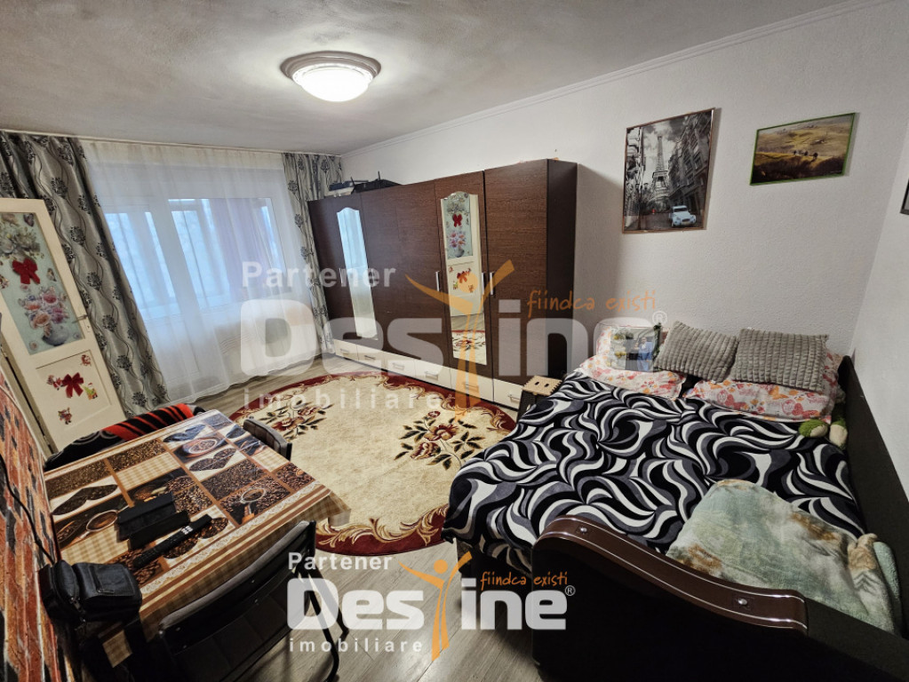 Apartament 1 camera, decomandat, 42mp, zona Tatarasi