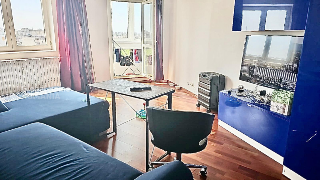 Garsoniera in Brancoveanu Tower, Mega Image Secuilor