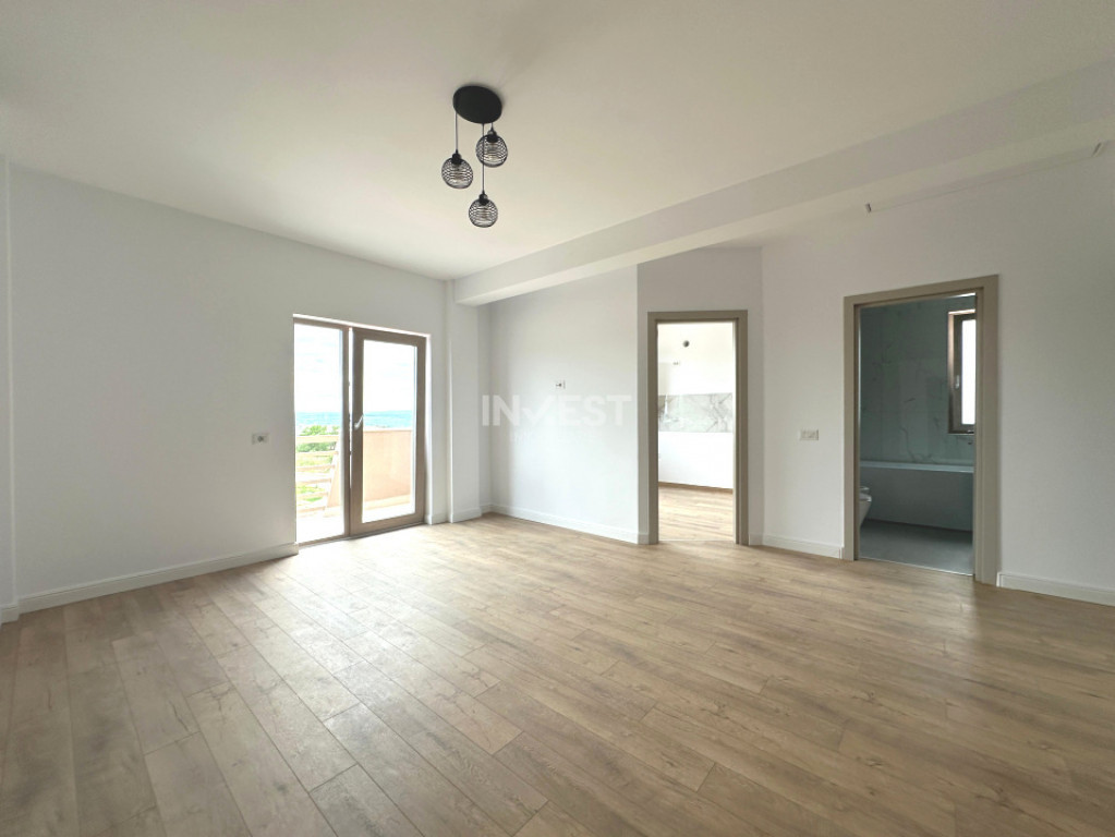 COMISION 0%! 3 CAMERE 67MP VALEA LUPULUI-REDIU