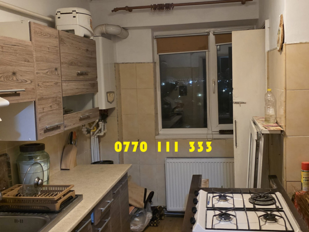 Apartament 3 camere confort 1 decomandat, Plantelor, etaj 10