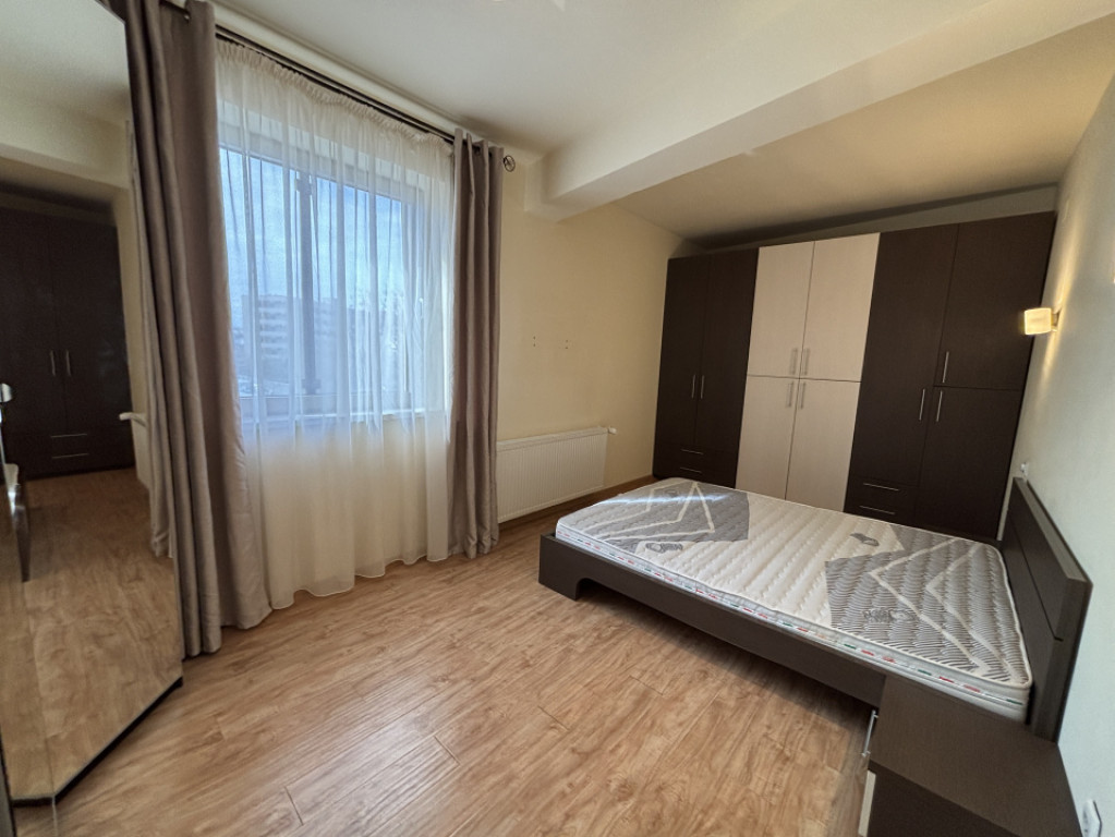 2 Camere la 200m de Mall Vitan - Bloc 2008