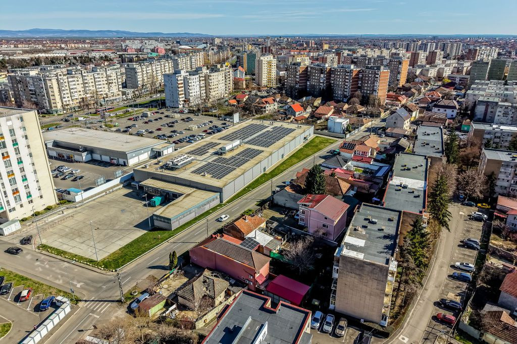 Casă spațioasă în mijlocul orasului, Str. Constantin ...