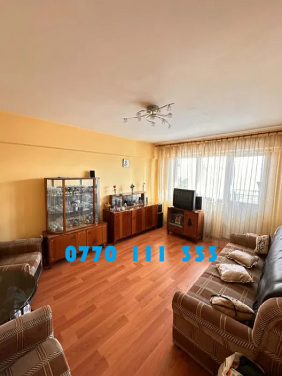 - Calarasilor Viziru - Apartament 2 camere decomandat, supra