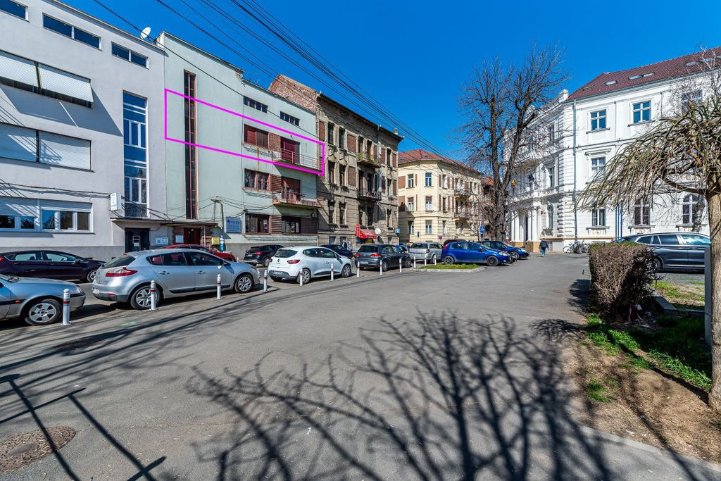 PREȚ REPOZIȚIONAT | Etaj întreg la doi pași de Malul ...