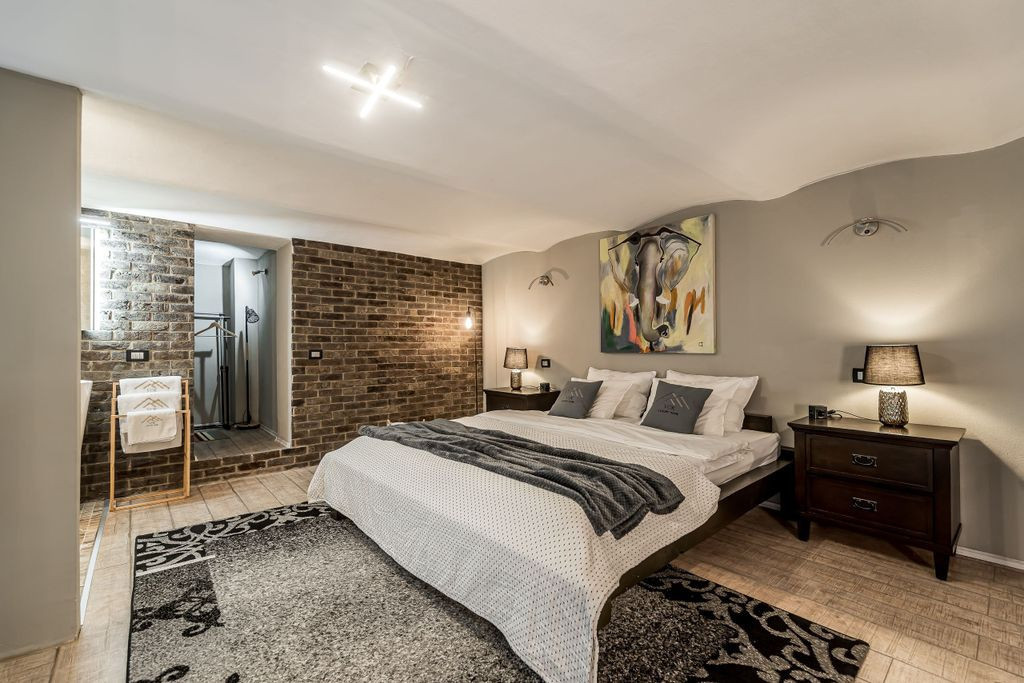 Apartament ultracentral | parter | mobilat și utilat