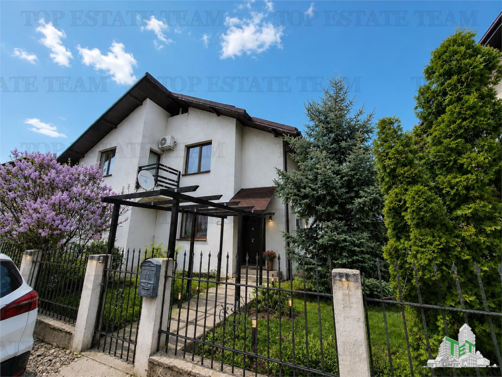 Vila cu 6 camere, teren 1200mp de vanzare- Varasti, la 4 ...